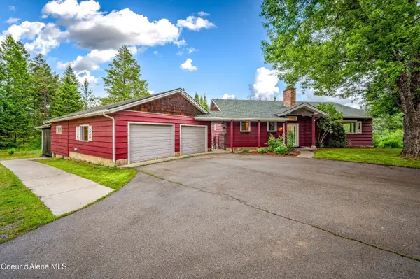 1143 Rookery Rd, Hayden, ID 83835