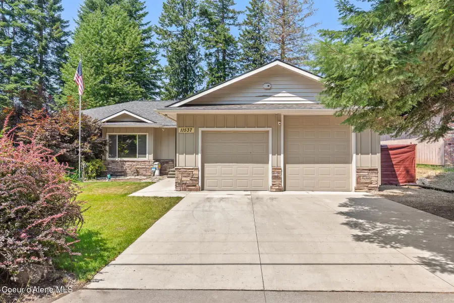 11537 N Trafalgar ST, Hayden, ID 83835 - #3