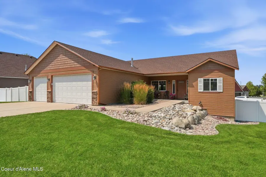 891 N Harlequin DR, Post Falls, ID 83854 - #3