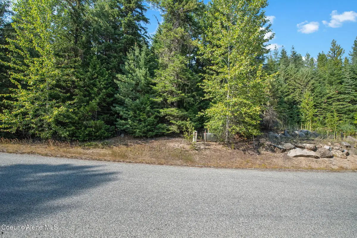 775 Fairway Dr, Priest Lake, ID 83856 - #1