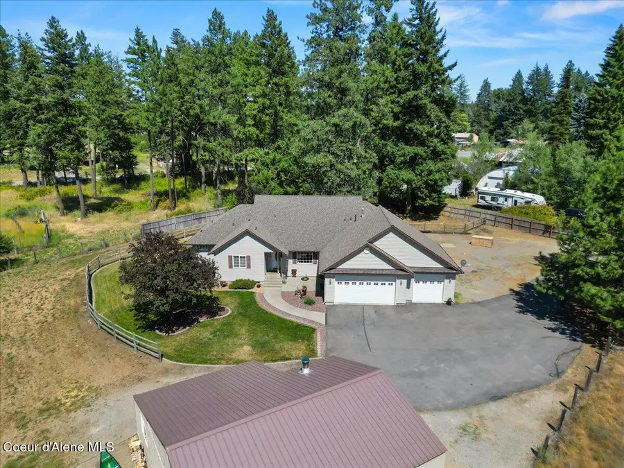 32595 N 1st AVE, Spirit Lake, ID 83869 - Image #2