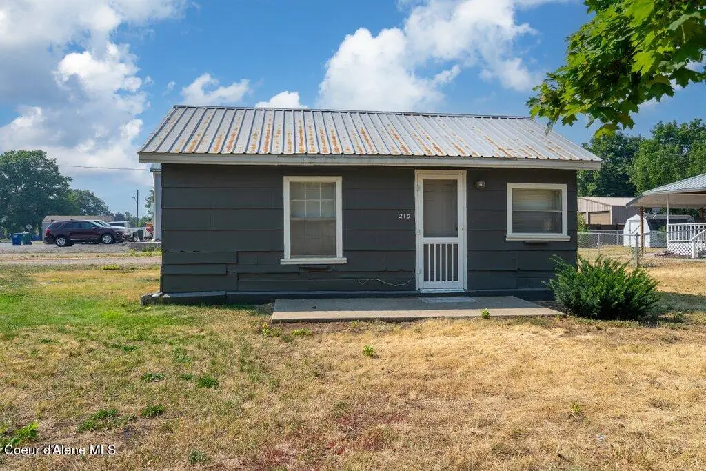 210 E 11th AVE, Post Falls, ID 83854 - #1
