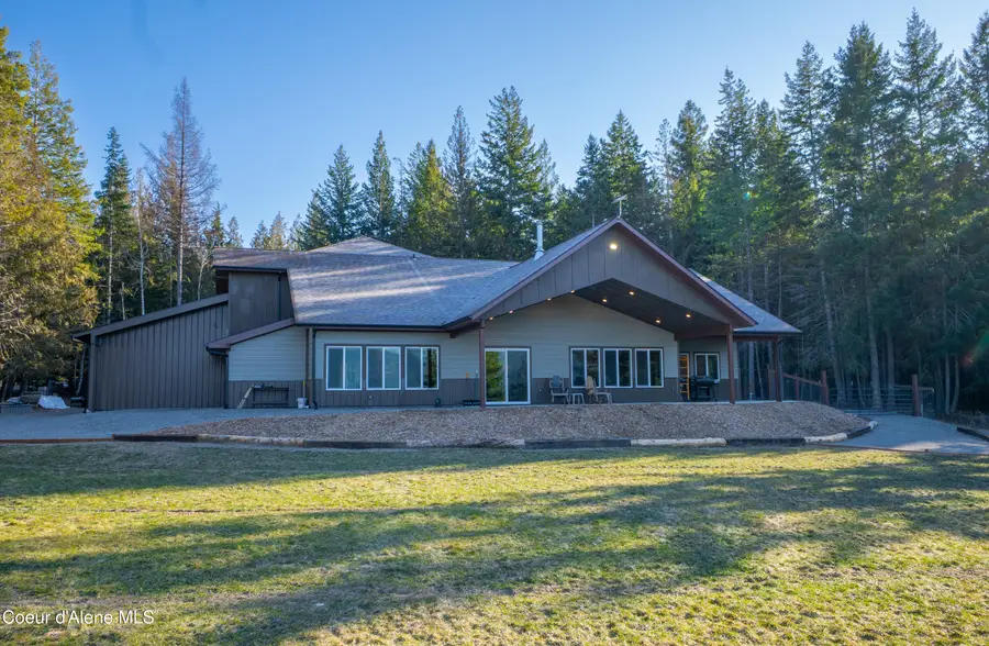 111 Majestic LN, Bonners Ferry, ID 83805 - Image #2
