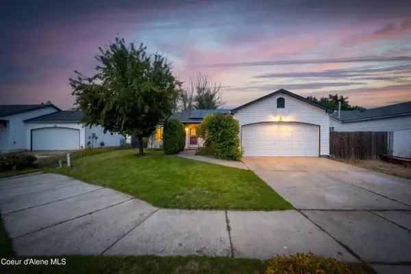 2005 N Blossom CT, Post Falls, ID 83854