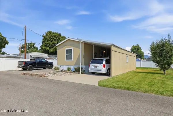 3520 PJ Ln, Coeur d'Alene, ID 83815