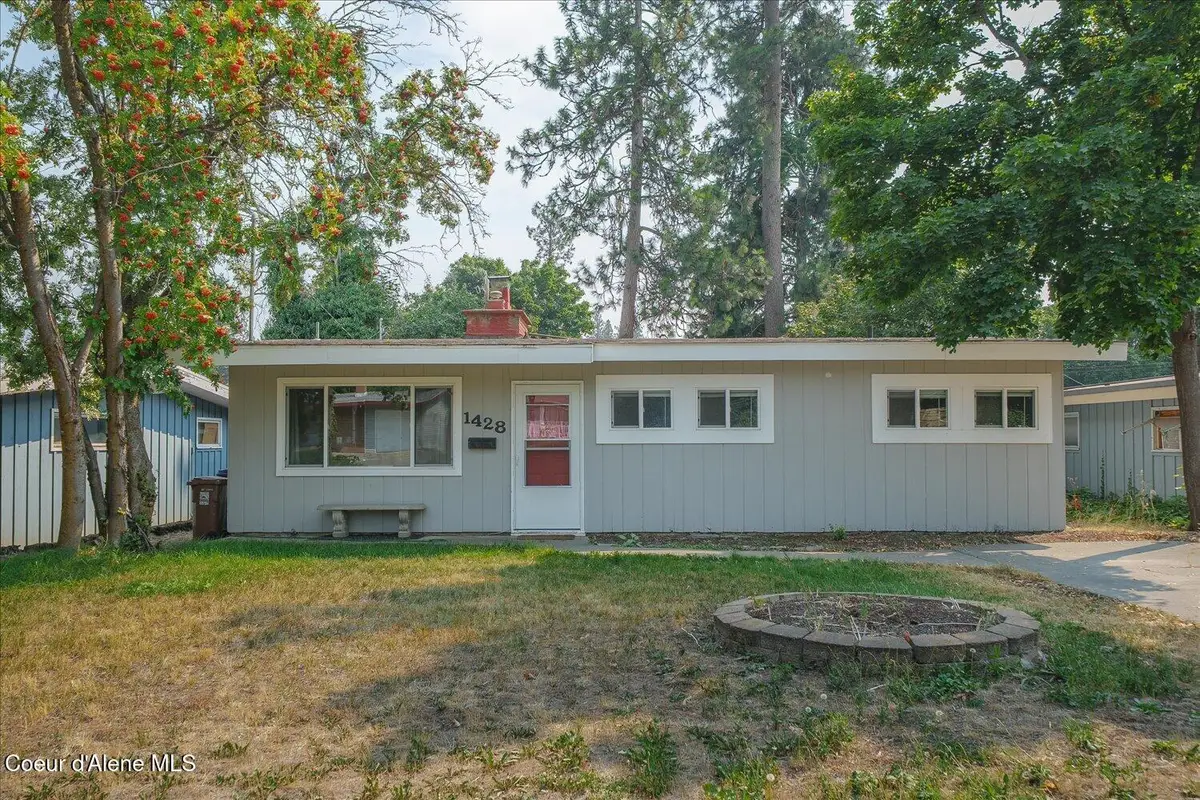 1428 E 40th Ave, Spokane, WA 99203 - #1