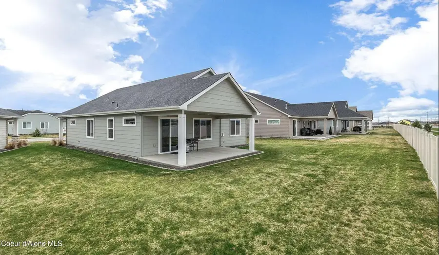 8038 N Girard CIR, Coeur Dalene, ID 83815 - #3