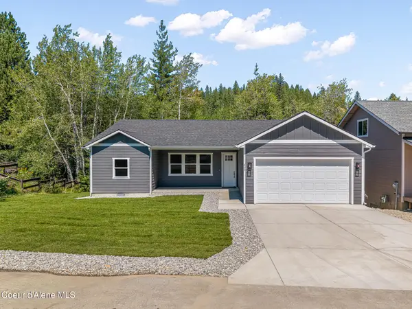 203 Palomino Ct, Pinehurst, ID 83850