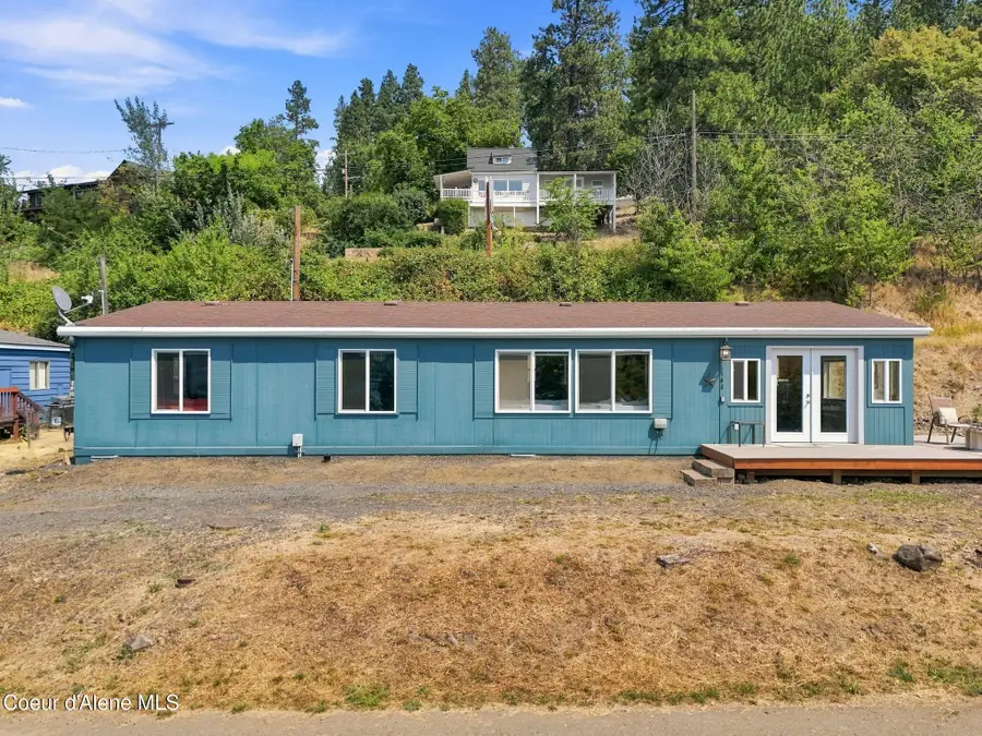 403 S Lakefront AVE, Harrison, ID 83833 - #2