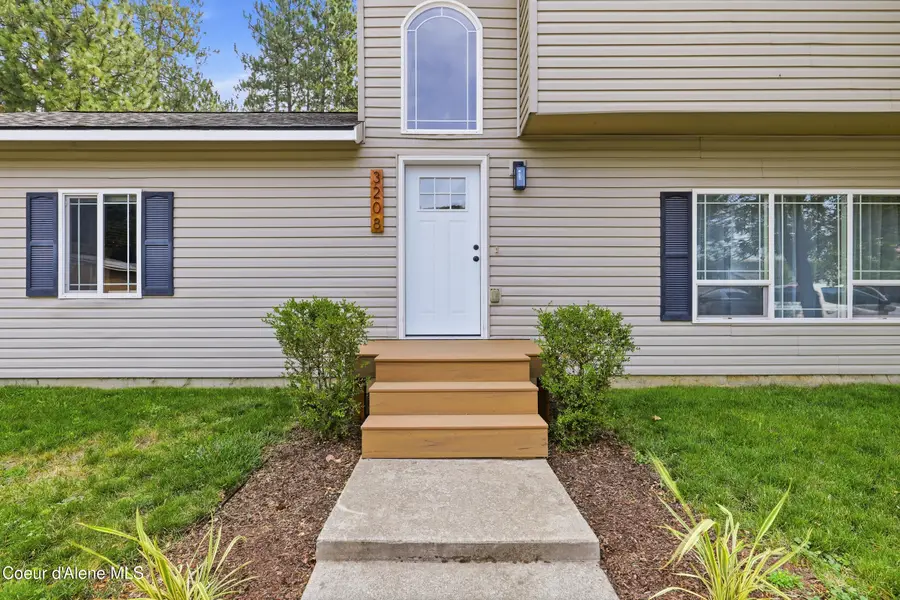 3208 N 9th St, Coeur Dalene, ID 83815 - #3