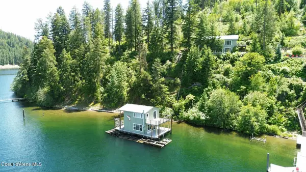 8169 E Bridger TRL, Harrison, ID 83833