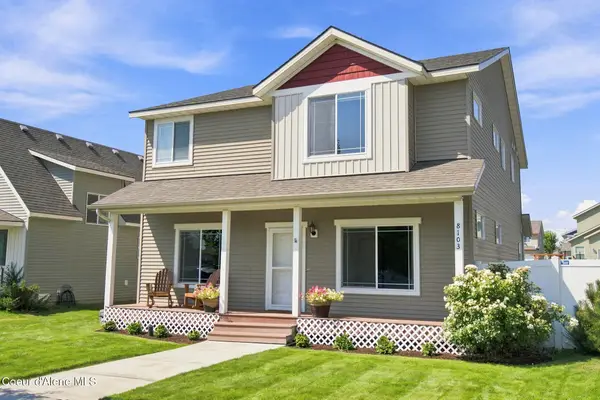 8103 N CROWN POINTE ST, Post Falls, ID 83854