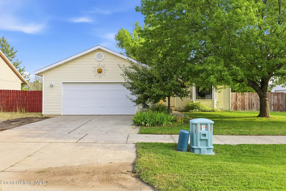 1053 W Heron AVE, Hayden, ID 83835 - #1