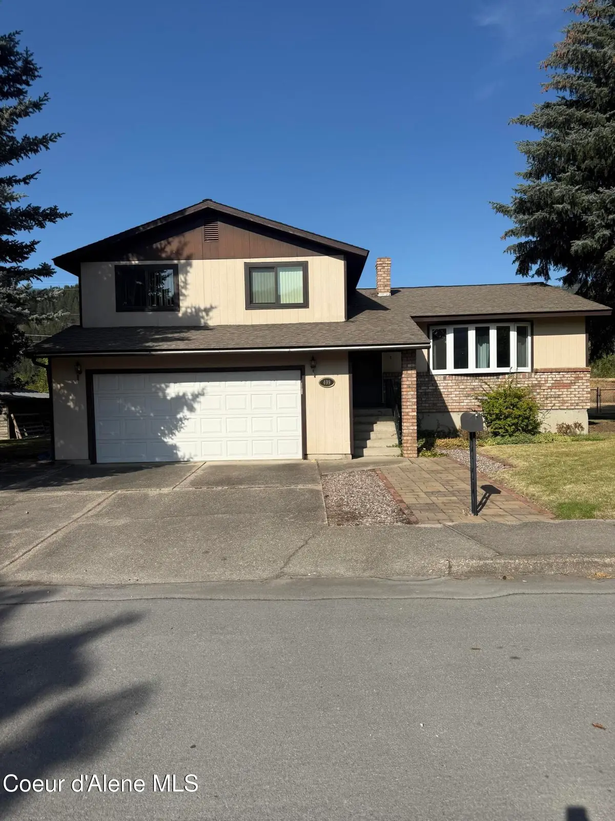 409 Emerald Dr, Kellogg, ID 83837 - #1