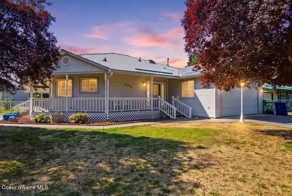 206 E 11th AVE, Post Falls, ID 83854