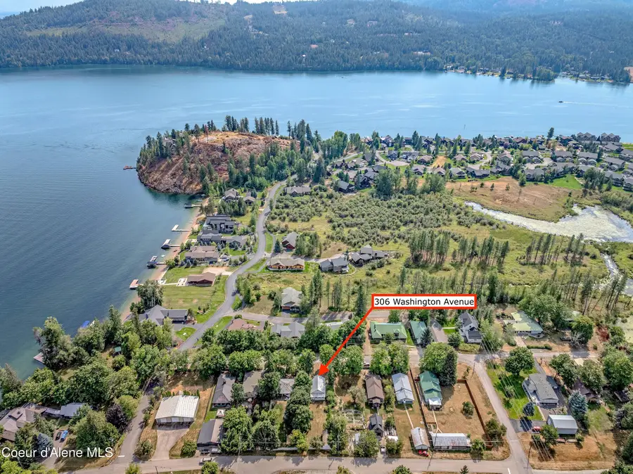 306 Washington St, Dover, ID 83825 - #2