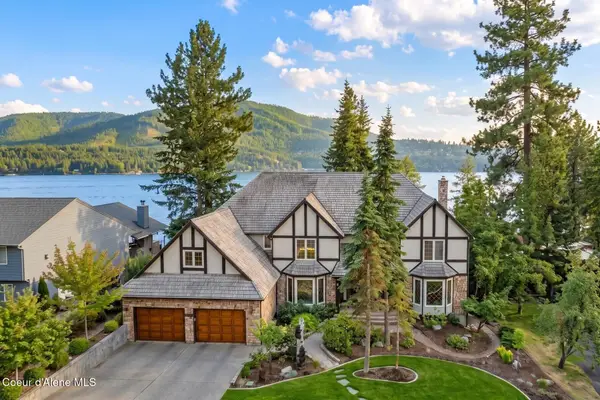 3112 E Point Hayden Dr, Hayden Lake, ID 83835