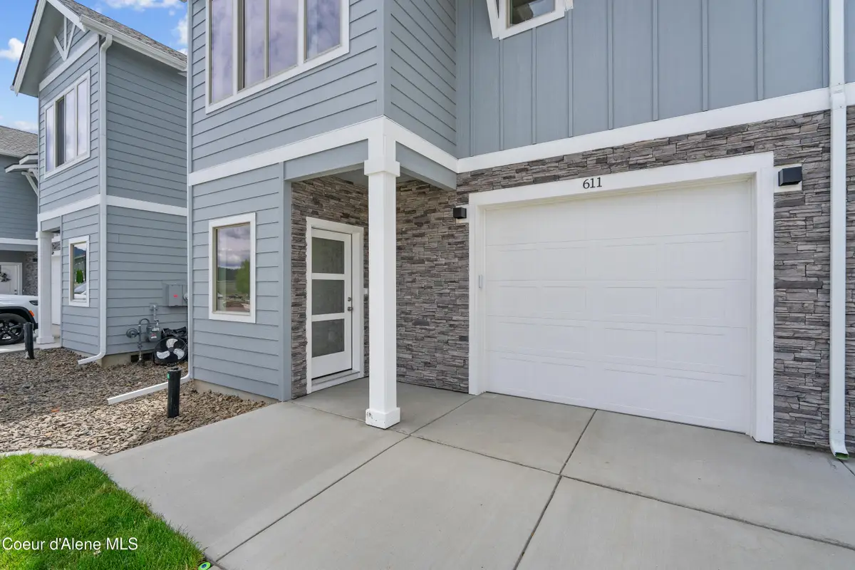 665 N Galbraith Lp, Post Falls, ID 83854 - #1