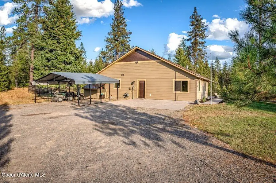 32916 N 16th AVE, Spirit Lake, ID 83869 - #3