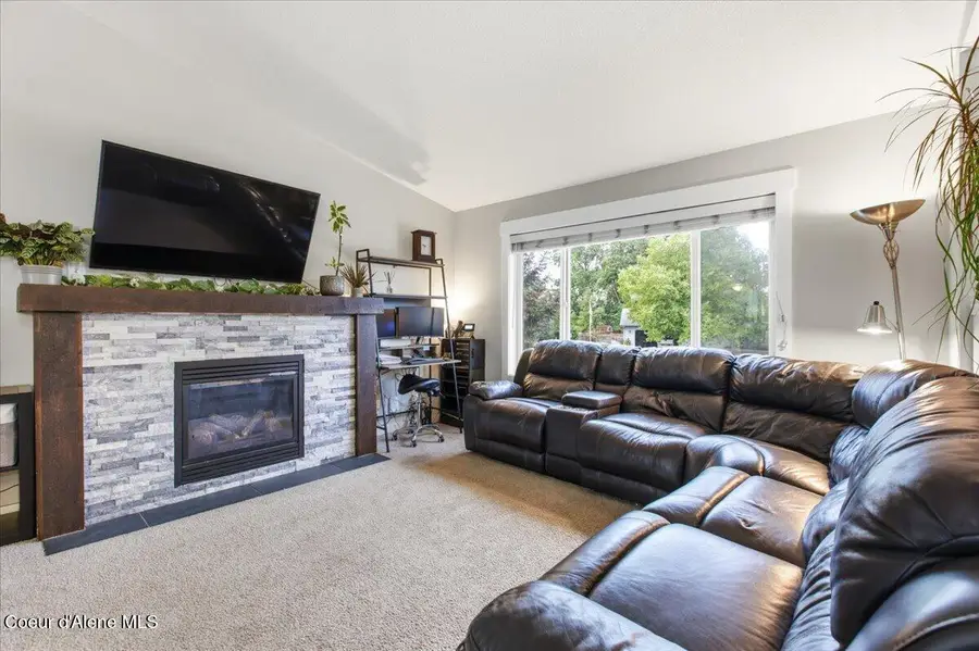1006 N Adkins DR, Post Falls, ID 83854 - #3