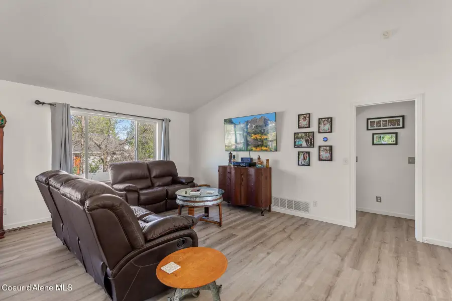 8178 N Coolin DR, Hayden, ID 83835 - #3