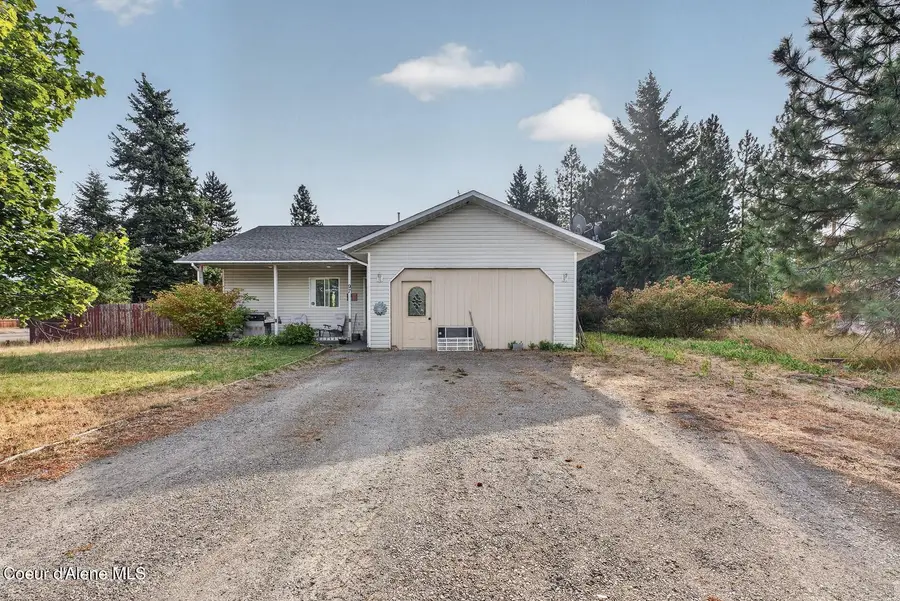 97 N Division ST, Moyie Springs, ID 83845 - #2