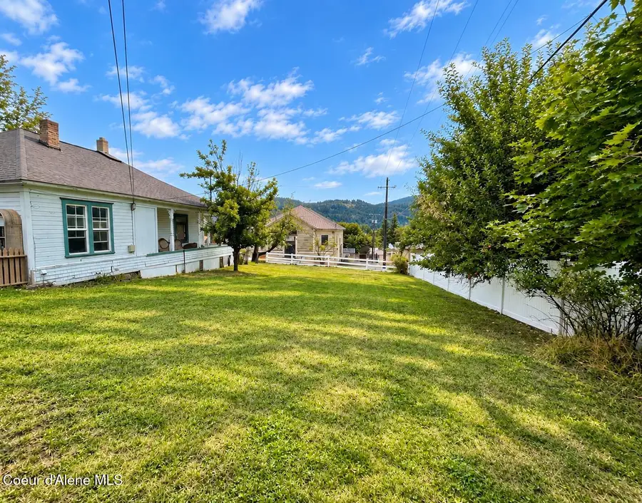 427 W College AVE, Saint Maries, ID 83861 - #3