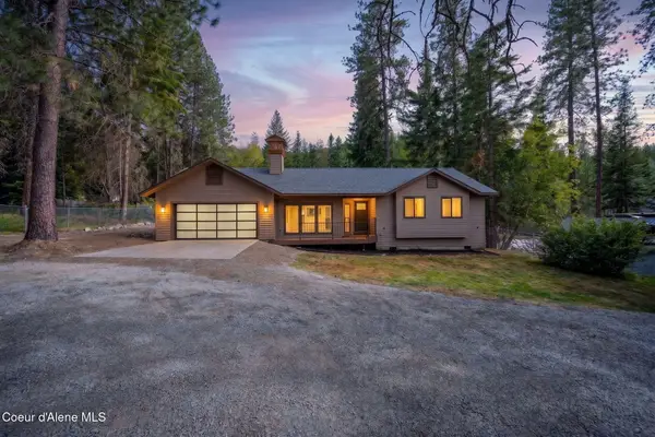 8682 N Clarkview PL, Hayden, ID 83835