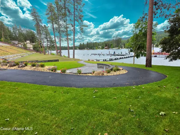 2826 E Ravine Dr, Post Falls, ID 83854