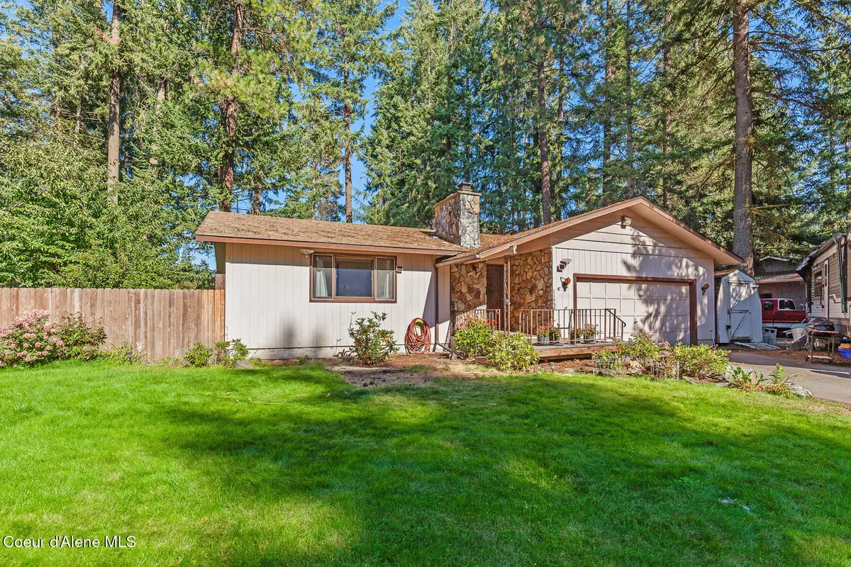 11958 N Emerald Dr, Hayden, ID 83835 - #1
