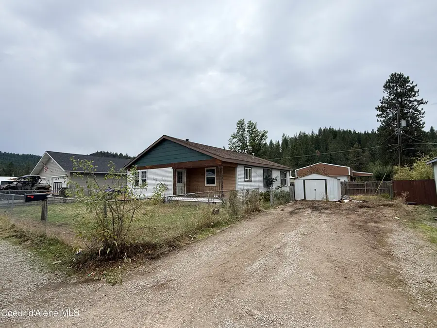 504 S 5th St, Pinehurst, ID 83850 - #3