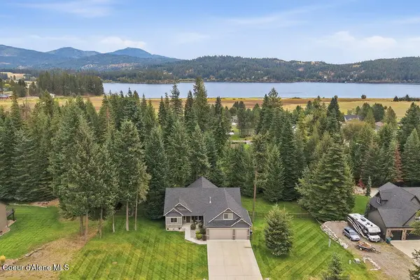 11614 N Waterford LOOP, Hauser, ID 83854