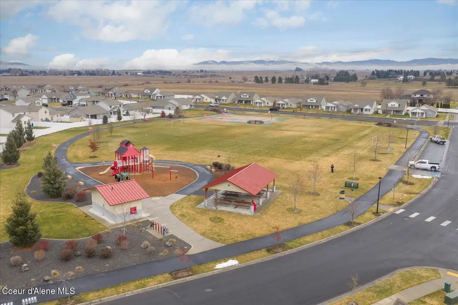 8263 N Woodworth ST, Post Falls, ID 83854 - #2