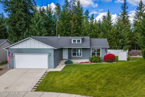 5873 W Fredrick LOOP, Spirit Lake, ID 83869