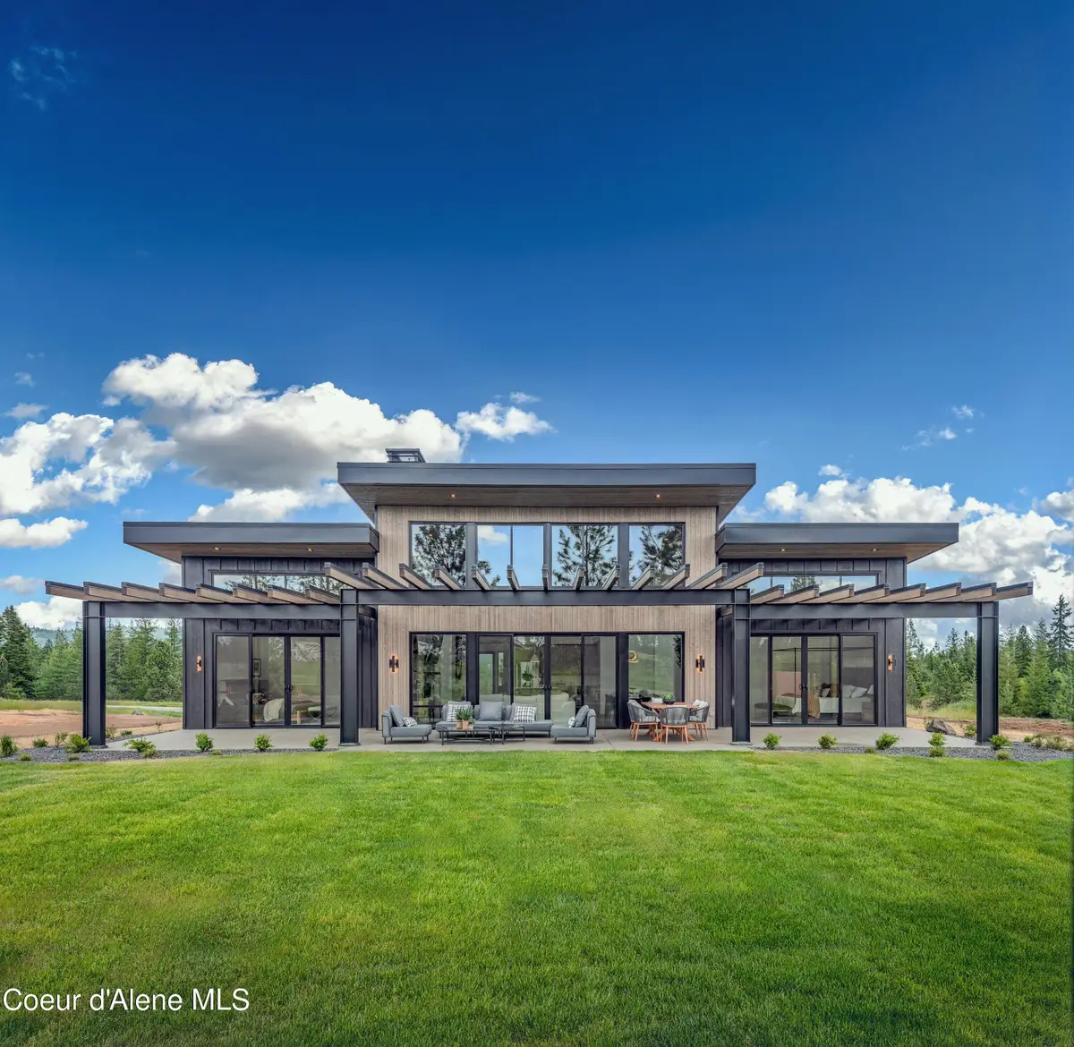 15999 S National DR, Coeur Dalene, ID 83814 - #1