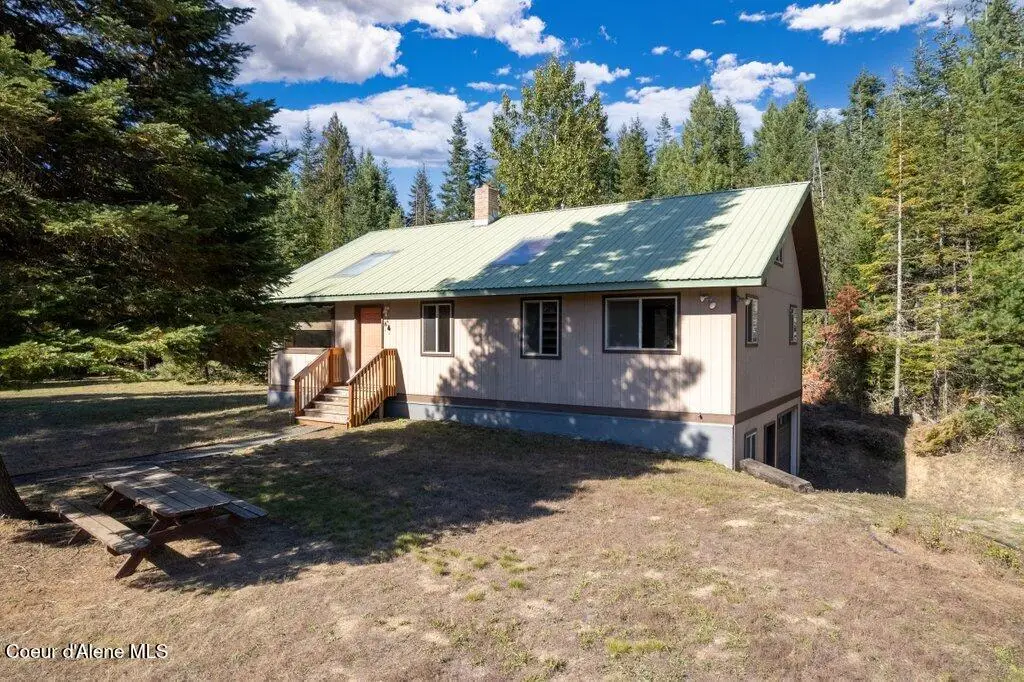 351 Lost Creek Ln, Priest River, ID 83856 - #1