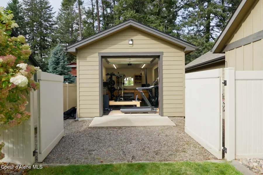 11763 N Rocking R RD, Hayden, ID 83835 - #2