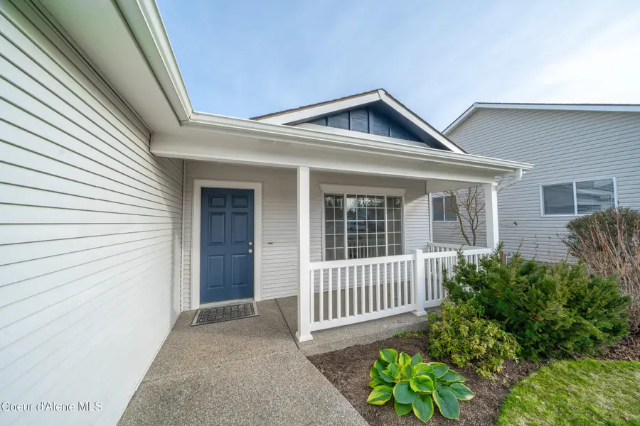 3129 W VERSAILLES DR, Coeur Dalene, ID 83815 - #3