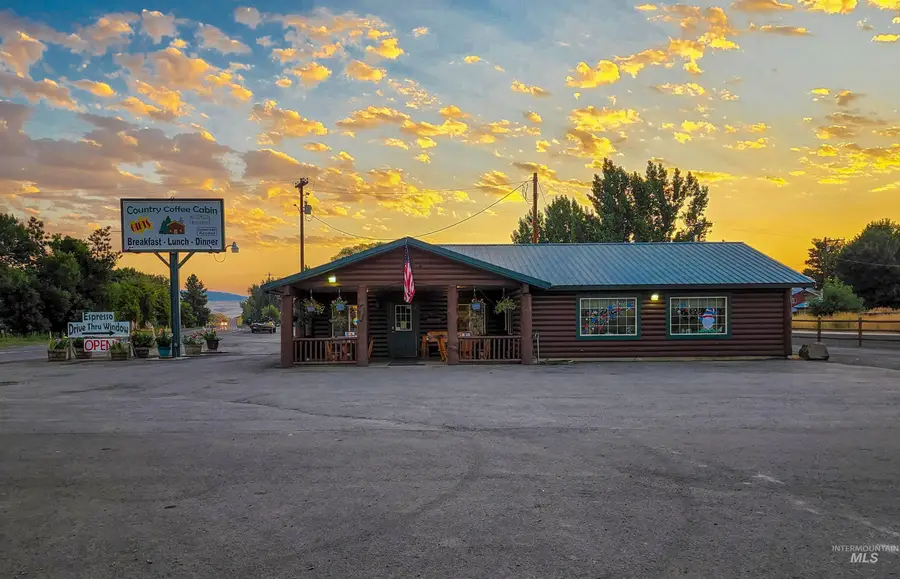 150 S Railroad St, Midvale, ID 83645 - #2