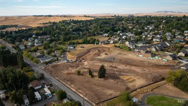 1992 Sunnyside Ave., Moscow, ID 83843