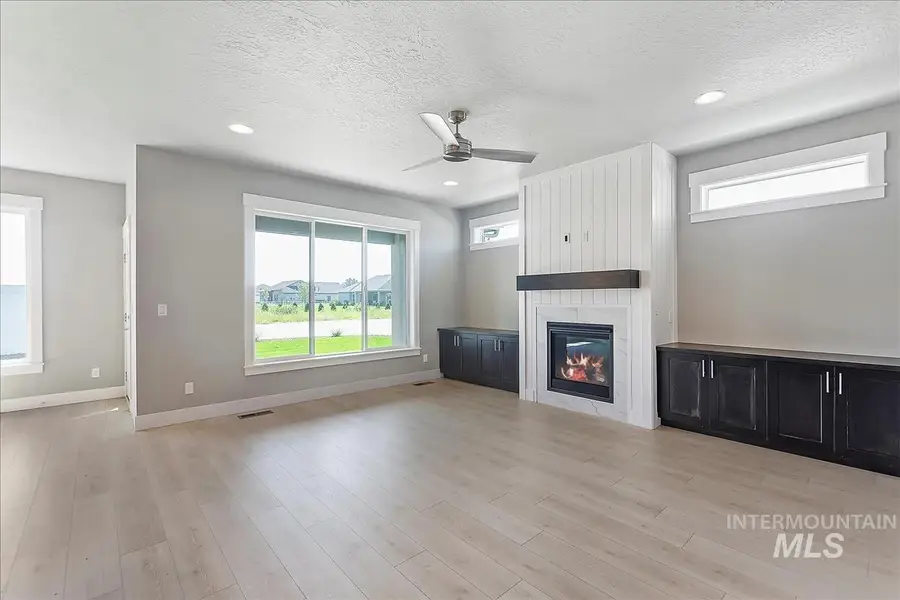 8081 Tandy Cove St, Middleton, ID 83644 - #3