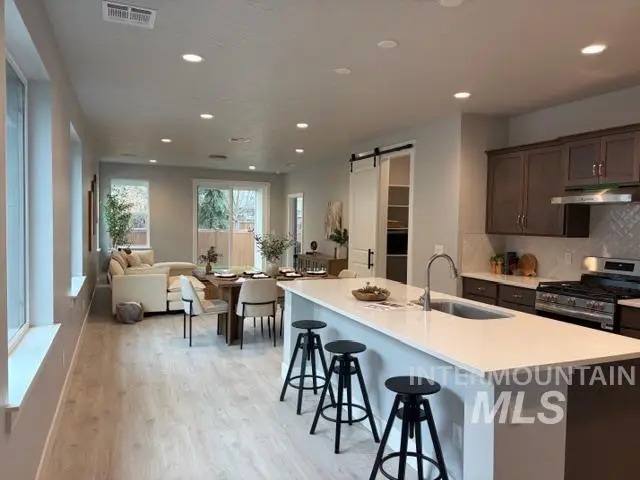 1408 E Prairiefire St, Meridian, ID 83646 - Image #3