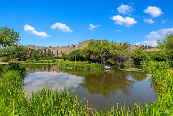 1650 Banks Lowman Road, Garden Valley, ID 83622