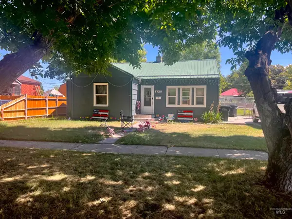 1729 Yale Ave, Burley, ID 83318