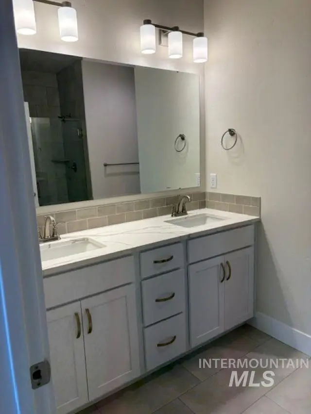 1450 E Prairiefire St, Meridian, ID 83646 - Image #3