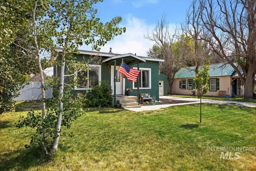 722 Nevada St, Gooding, ID 83330 - Image #2