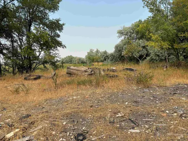 300 E 3rd, Burley, ID 83318