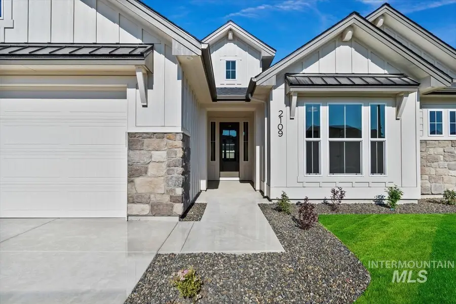 2109 N Peakhurt Ave, Kuna, ID 83634 - Image #2