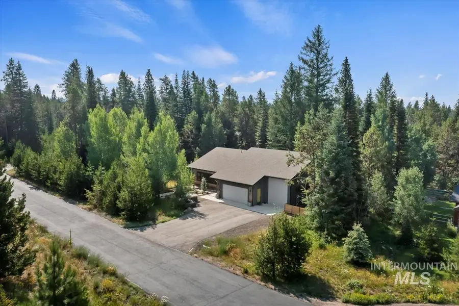 13 Cross Country Ct., Donnelly, ID 83615 - Image #2