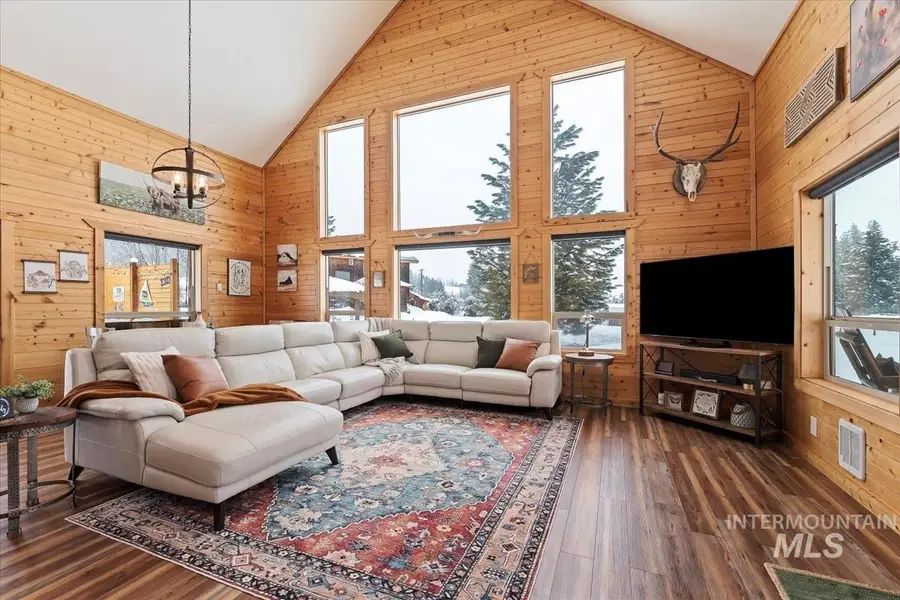 3 Boone Rd, Garden Valley, ID 83622 - Image #2